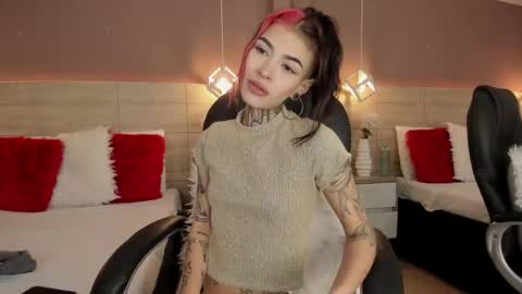 Luni  online show from February 7, 2026, 3:05 pm