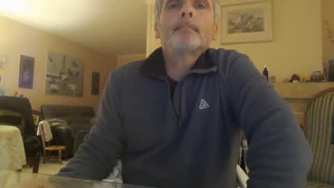 Snapshot of aalex1717 chatting on February 9, 2025, 8:45 pm Aalex1717 online show from February 9, 2025, 8:45 pm