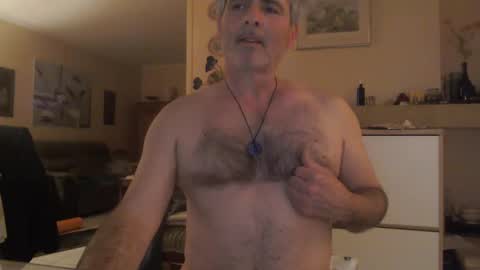 Snapshot of aalex1717 chatting on March 3, 2025, 1:31 am Aalex1717 online show from March 3, 2025, 1:31 am