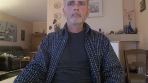 Snapshot of aalex1717 chatting on March 9, 2025, 6:00 pm Aalex1717 online show from March 9, 2025, 6:00 pm