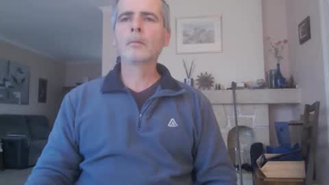 Aalex1717 online show from December 2, 2025, 8:41 am