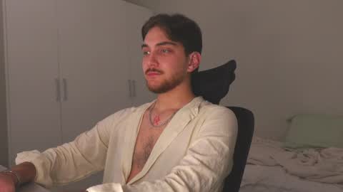 Alex online show from June 9, 2026, 3:29 am