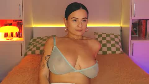 Lea online show from February 19, 2025, 8:31 pm