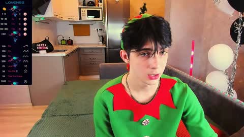 Snapshot of aaron_bang chatting on December 25, 2024, 11:20 pm Aaron Bang online show from December 25, 2024, 11:20 pm