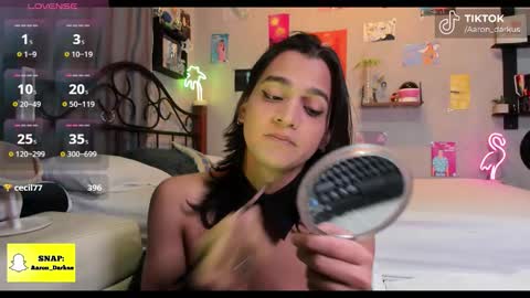 Snapshot of aaron_darkus chatting on January 17, 2026, 2:05 am Aaron online show from January 17, 2026, 2:05 am