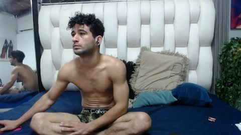aaron_jones_1 online show from May 2, 2026, 7:19 pm