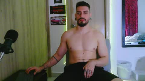 Aaron kwok online show from January 18, 2026, 3:54 am