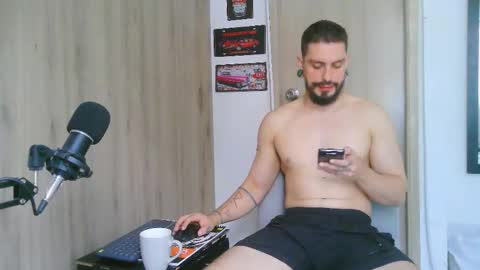 Aaron kwok online show from February 16, 2026, 10:28 pm