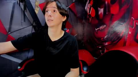 Aaron online show from November 29, 2025, 10:13 pm