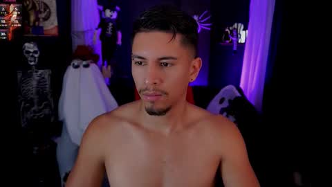 AARON  online show from October 24, 2025, 2:24 pm