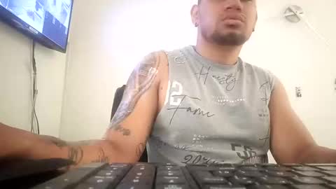 Snapshot of aaronhunter__ chatting on January 4, 2025, 1:21 pm ig aaron hunter123 online show from January 4, 2025, 1:21 pm