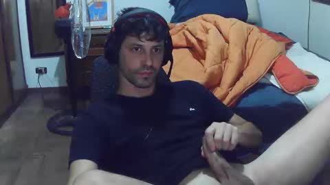 Snapshot of aaronspice chatting on February 17, 2025, 9:19 pm aaronspice online show from February 17, 2025, 9:19 pm