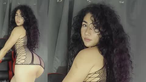 Snapshot of abbi_moon chatting on March 3, 2026, 7:53 pm Martina online show from March 3, 2026, 7:53 pm