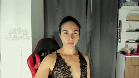 Snapshot of abbi_moon chatting on March 4, 2026, 8:26 pm Martina online show from March 4, 2026, 8:26 pm