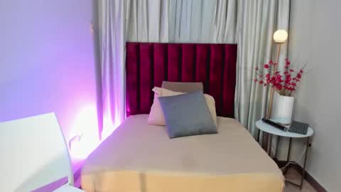 Abbie Joness online show from November 27, 2025, 11:12 am