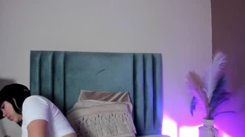 Abbie Joness online show from March 13, 2026, 11:39 am