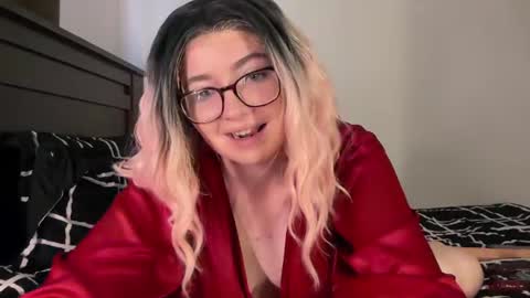 Abbi Willow online show from July 6, 2026, 3:14 pm