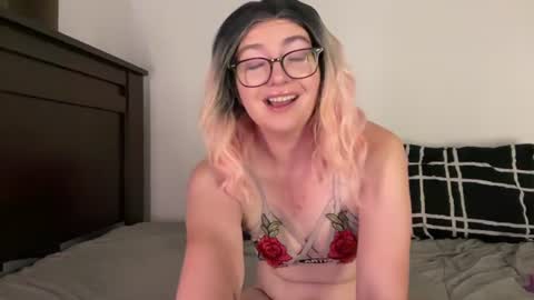 Abbi Willow online show from August 7, 2026, 3:14 pm