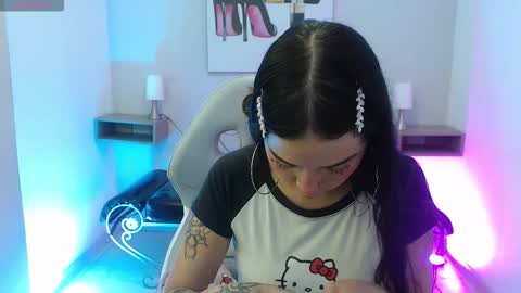 Snapshot of abby_collinss_x chatting on March 4, 2026, 5:41 pm Abby online show from March 4, 2026, 5:41 pm