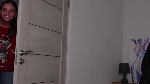 ABBY LAKER online show from December 23, 2024, 5:32 pm