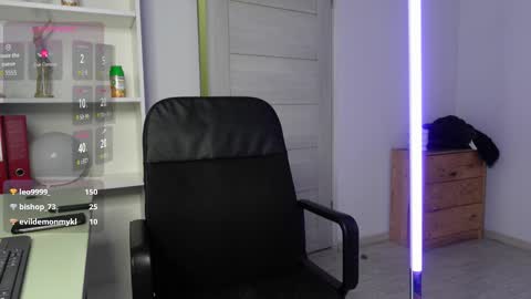 ABBY LAKER online show from September 13, 2025, 5:35 pm