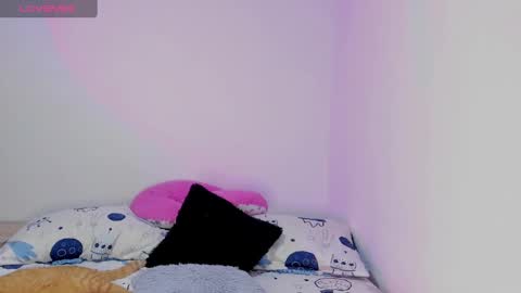 Snapshot of abby_saenz01 chatting on January 8, 2025, 1:21 am Abby Saenz online show from January 8, 2025, 1:21 am
