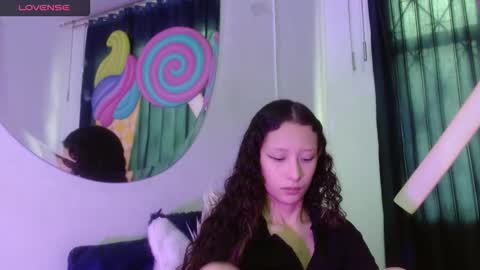 abbycute online show from December 4, 2025, 1:20 pm