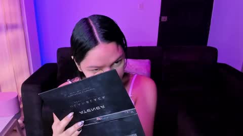 Abby Dixon  online show from April 7, 2026, 12:38 pm