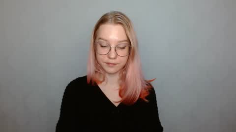 Snapshot of abbymoore__ chatting on December 16, 2024, 12:06 pm Abby Lovense is active online show from December 16, 2024, 12:06 pm