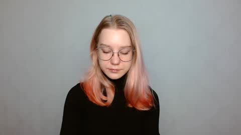 Snapshot of abbymoore__ chatting on December 26, 2024, 10:59 am Abby Lovense is active online show from December 26, 2024, 10:59 am