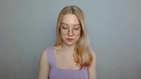 Snapshot of abbymoore__ chatting on February 10, 2025, 8:20 am Abby Lovense is active online show from February 10, 2025, 8:20 am
