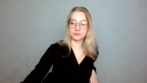 Snapshot of abbymoore__ chatting on March 3, 2025, 8:27 am Abby Lovense is active online show from March 3, 2025, 8:27 am