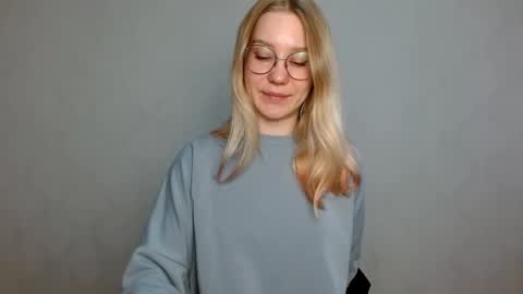 Snapshot of abbymoore__ chatting on March 5, 2025, 11:28 am Abby Lovense is active online show from March 5, 2025, 11:28 am