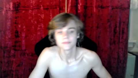 Snapshot of abbysal_blade chatting on December 14, 2024, 2:21 pm abbysal_blade online show from December 14, 2024, 2:21 pm