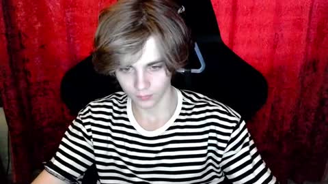 Snapshot of abbysal_blade chatting on December 20, 2024, 8:17 am abbysal_blade online show from December 20, 2024, 8:17 am