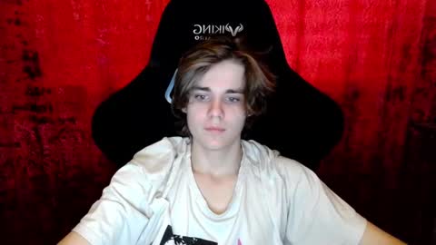 Snapshot of abbysal_blade chatting on December 23, 2024, 8:55 am abbysal_blade online show from December 23, 2024, 8:55 am