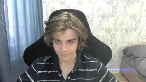 Snapshot of abbysal_blade chatting on January 18, 2025, 7:49 am abbysal_blade online show from January 18, 2025, 7:49 am