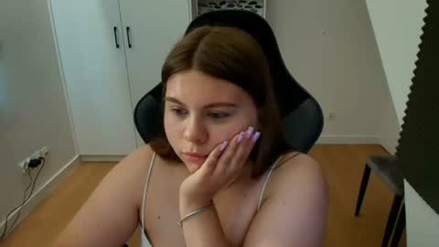 abbyvibe online show from July 20, 2026, 10:39 am
