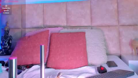 abelladgr online show from January 16, 2026, 2:48 am