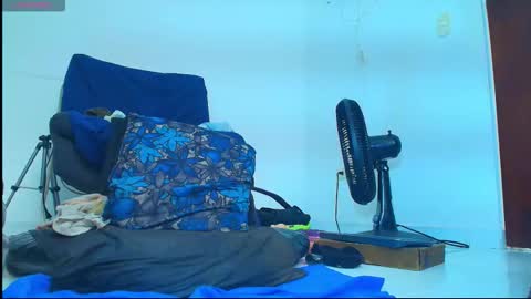 Snapshot of abigail_curvy chatting on March 4, 2026, 2:45 pm Abigail online show from March 4, 2026, 2:45 pm