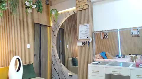 abigailowensss online show from March 2, 2026, 5:20 pm