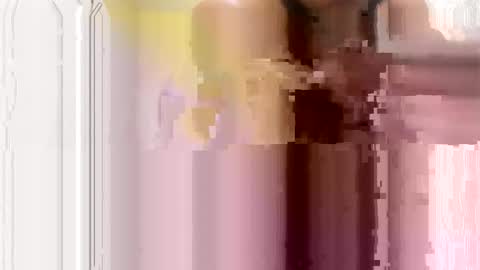 Snapshot of aboveaverage39 chatting on February 4, 2026, 12:11 pm aboveaverage39 online show from February 4, 2026, 12:11 pm