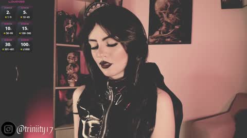 Snapshot of abril__colen chatting on December 7, 2024, 10:01 am April online show from December 7, 2024, 10:01 am