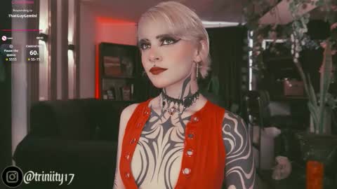 Snapshot of abril__colen chatting on September 8, 2025, 2:16 pm April online show from September 8, 2025, 2:16 pm