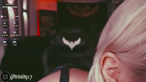 Snapshot of abril__colen chatting on September 24, 2025, 1:09 am April online show from September 24, 2025, 1:09 am