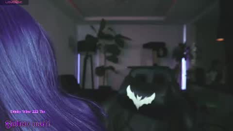 Snapshot of abril__colen chatting on March 1, 2026, 2:08 pm April online show from March 1, 2026, 2:08 pm