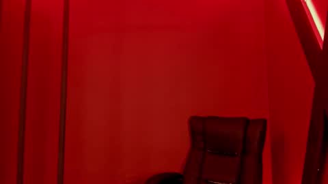 Abril jones online show from January 3, 2025, 9:25 am