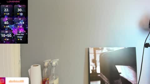 Snapshot of abril_ricci chatting on January 15, 2025, 3:11 am Abril online show from January 15, 2025, 3:11 am