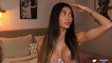 Snapshot of abril_w18 chatting on January 6, 2026, 11:40 pm My name is Alexa. Please say hello I like to chat with you. If you have requests please use tip online show from January 6, 2026, 11:40 pm