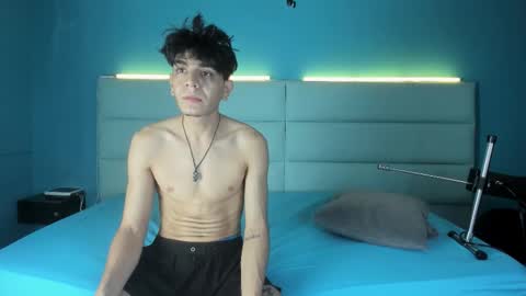 Abril and Julian online show from February 21, 2026, 11:44 am